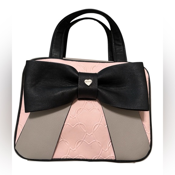 Betsey Johnson Handbags - Betsey Johnson travel makeup bag